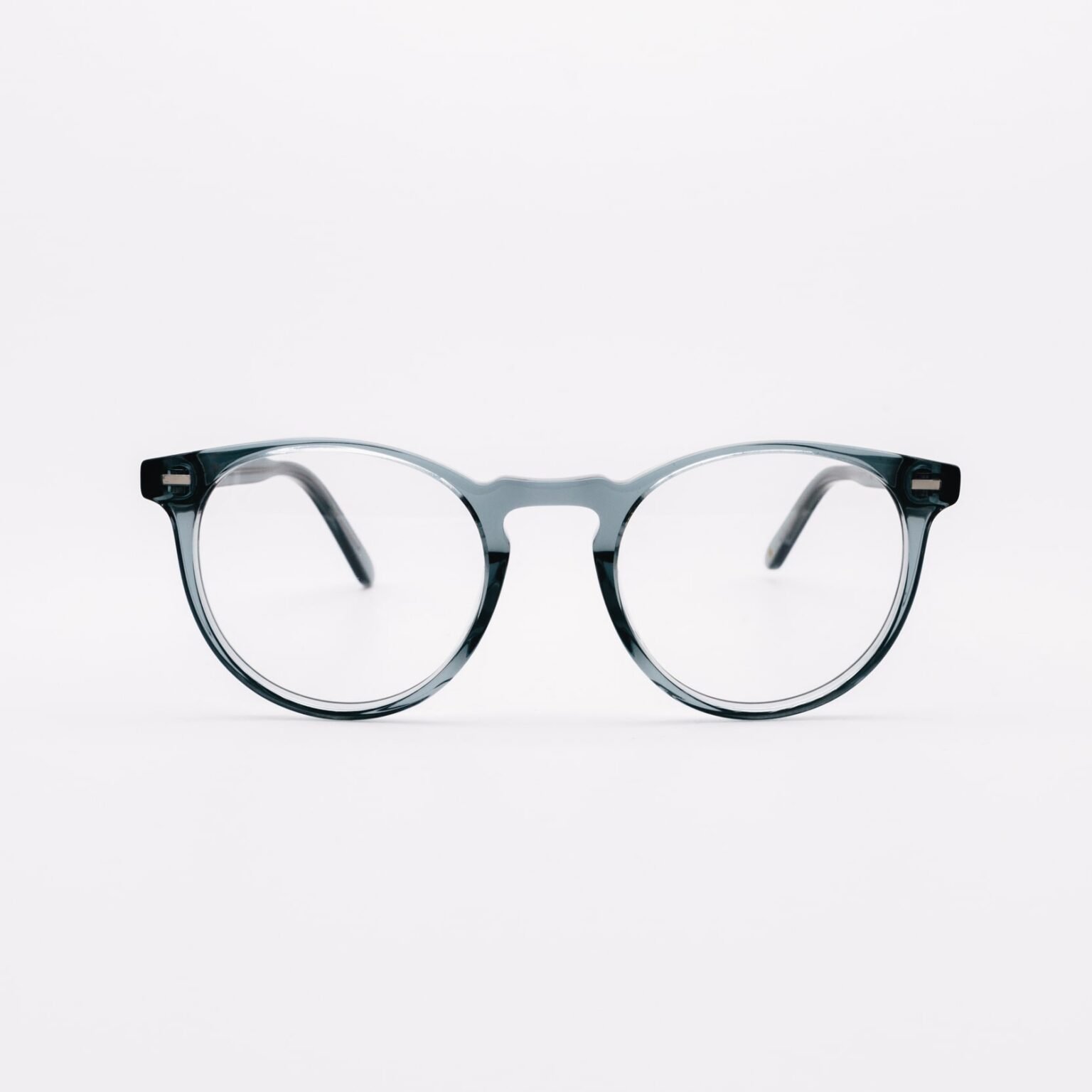 Mamy Eyewear Quality & trendy eyewear in Kenya for men and women